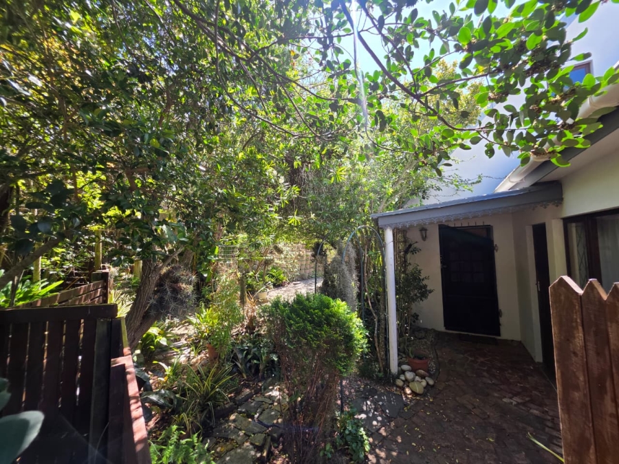 3 Bedroom Property for Sale in Groenvallei Western Cape